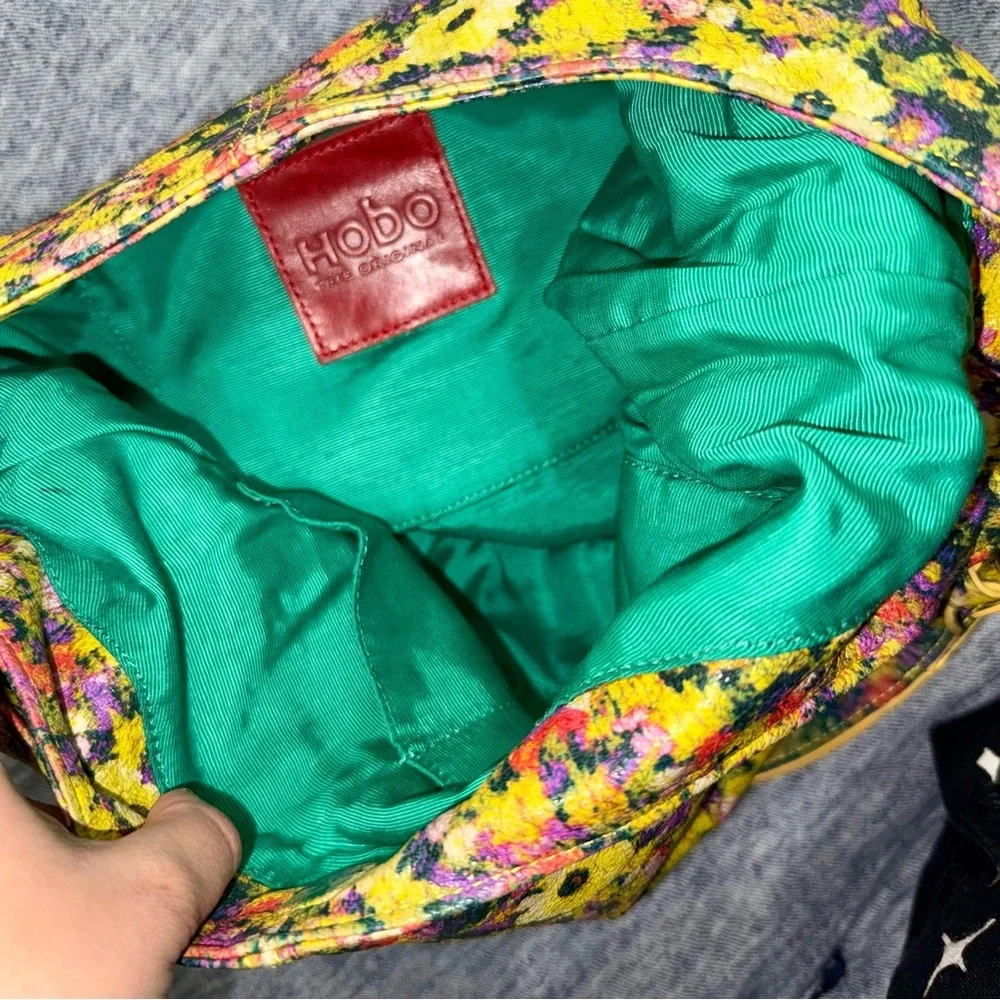 HOBO The Original Daisy Floral Bright Pattern Shoulder Bag